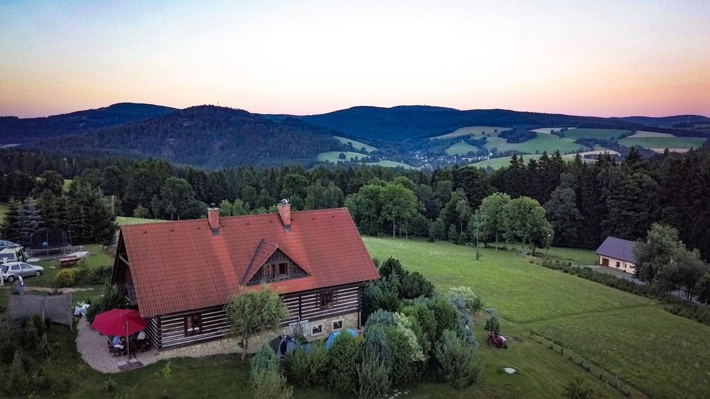 Roubenka Elisabeth Hotel Jablonne nad Orlici ภายนอก รูปภาพ